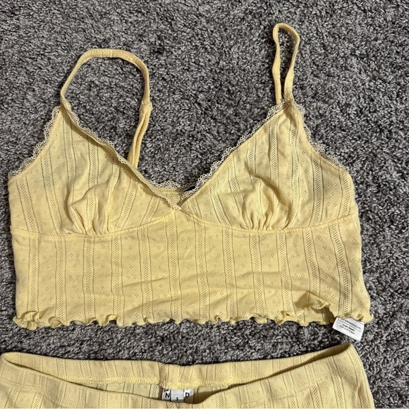 NA-KD Yellow Lounge Set Crop Top Shorts Pajama Lounge Set Ruffle Trim - Picture 2 of 7